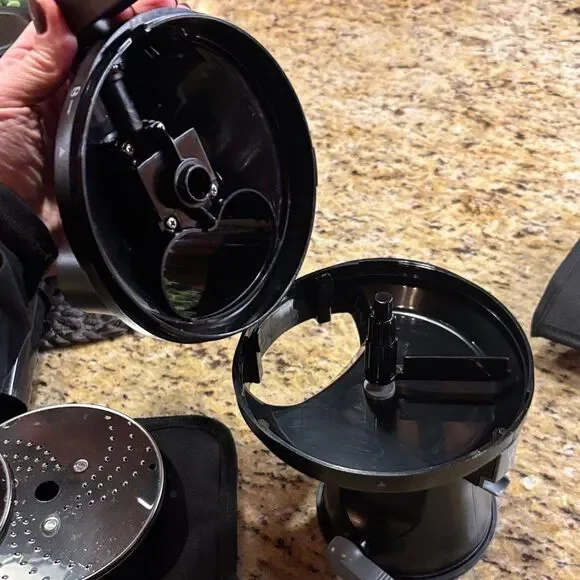 The Pampered Chef Black Kitchen Slicing Accessory - Picture 10 of 16